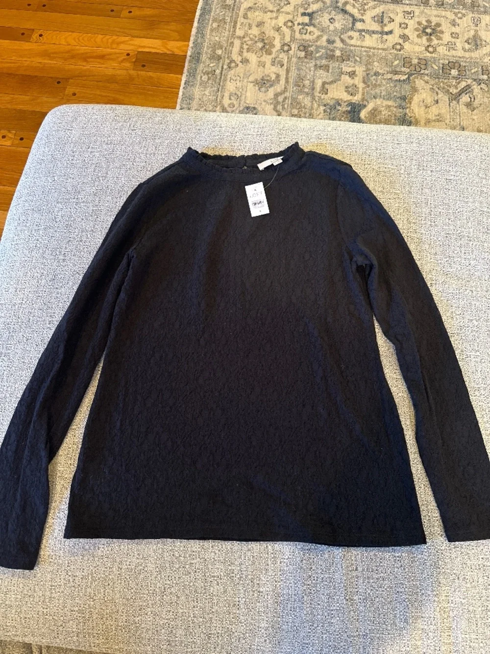 NEVER WORN Loft Black long sleeve lace shirt - Picture 2 of 5